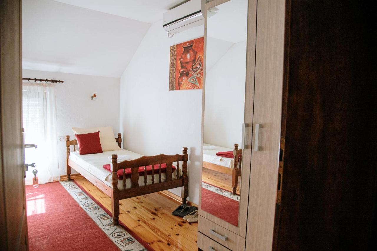 Apartment Ikar Мостар Екстер'єр фото